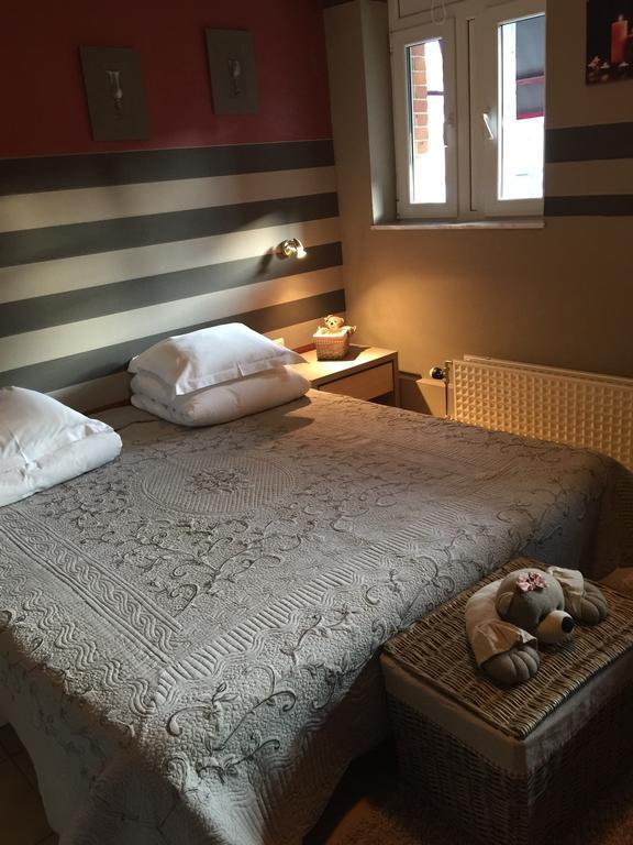 Margot'L Hotel Rochefort Room photo